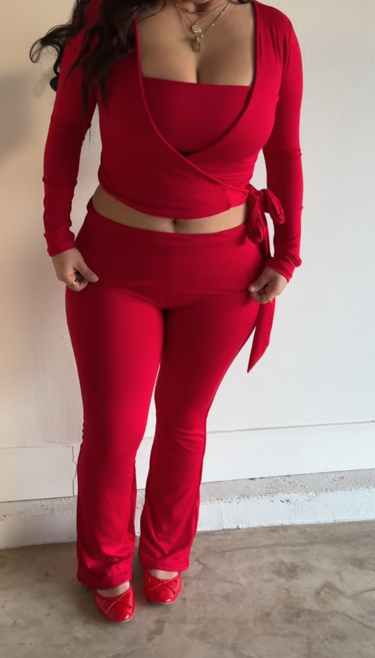 Classic wrap top set “red” petite style